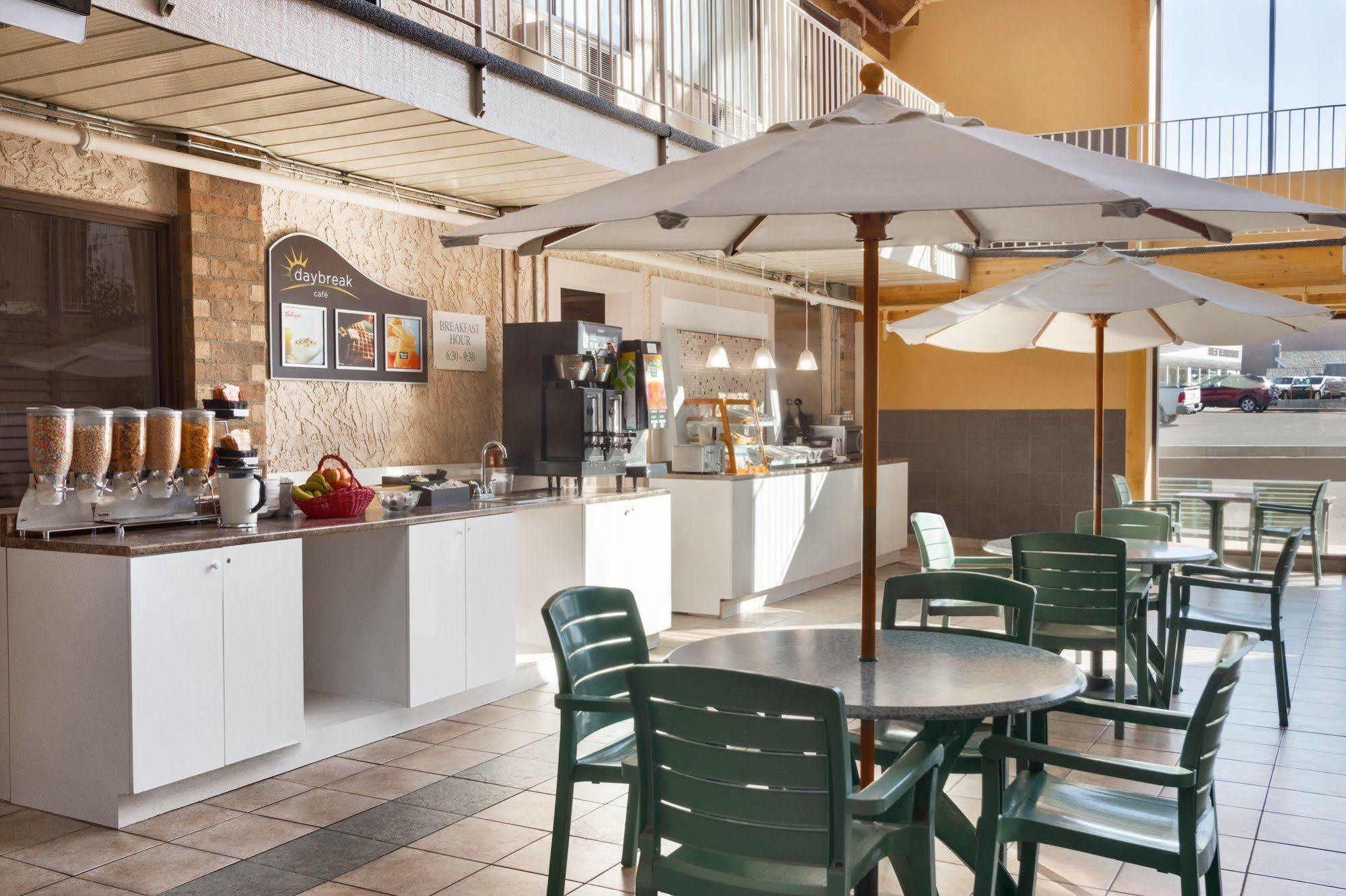 Days Inn By Wyndham Lethbridge Luaran gambar